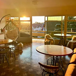 https://pousada-casa-redonda-campos-do-jordao.camposdojordaohotels.net